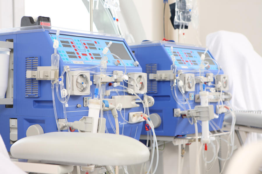 Zwei Dialysegeräte des Zentrum für Nieren- und Hochdruckkrankheiten Bruchsal-Bretten
