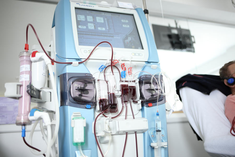 Dialysegeräte-Technik des Zentrum für Nieren- und Hochdruckkrankheiten Bruchsal-Bretten